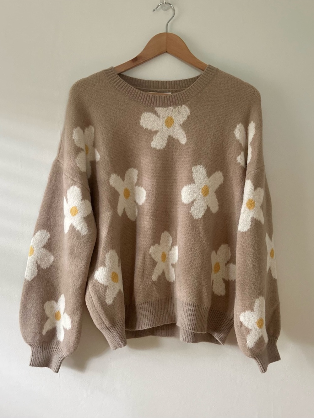 Gilli Beige Floral Sweater